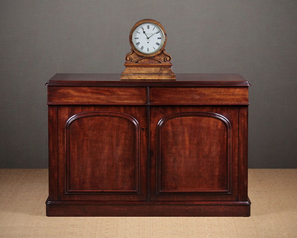 Large Mahogany Chiffonier Sideboard c.1860.