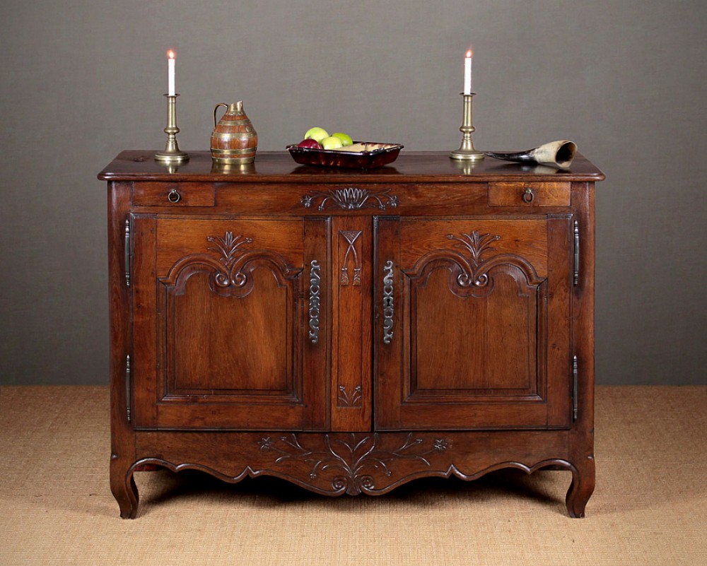 French Oak Dresser Base c.1790.
