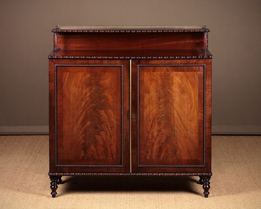 19th.c. Mahogany Chiffonier Side Cabinet c.1820.