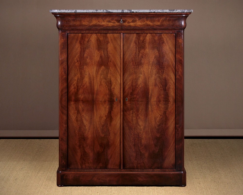 19th.c French Mahogany Marble Top Side Cabinet c.1860.