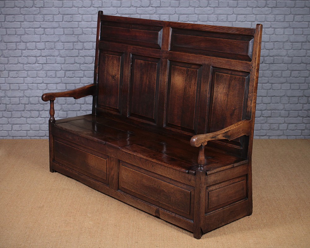 18th.c. Oak Box Settle c.1770.