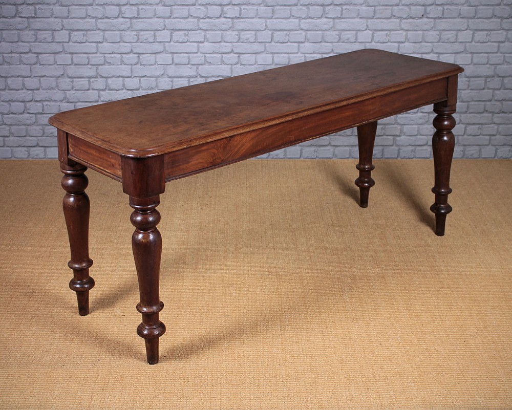 Mid 19th.c. Mahogany Table c.1860
