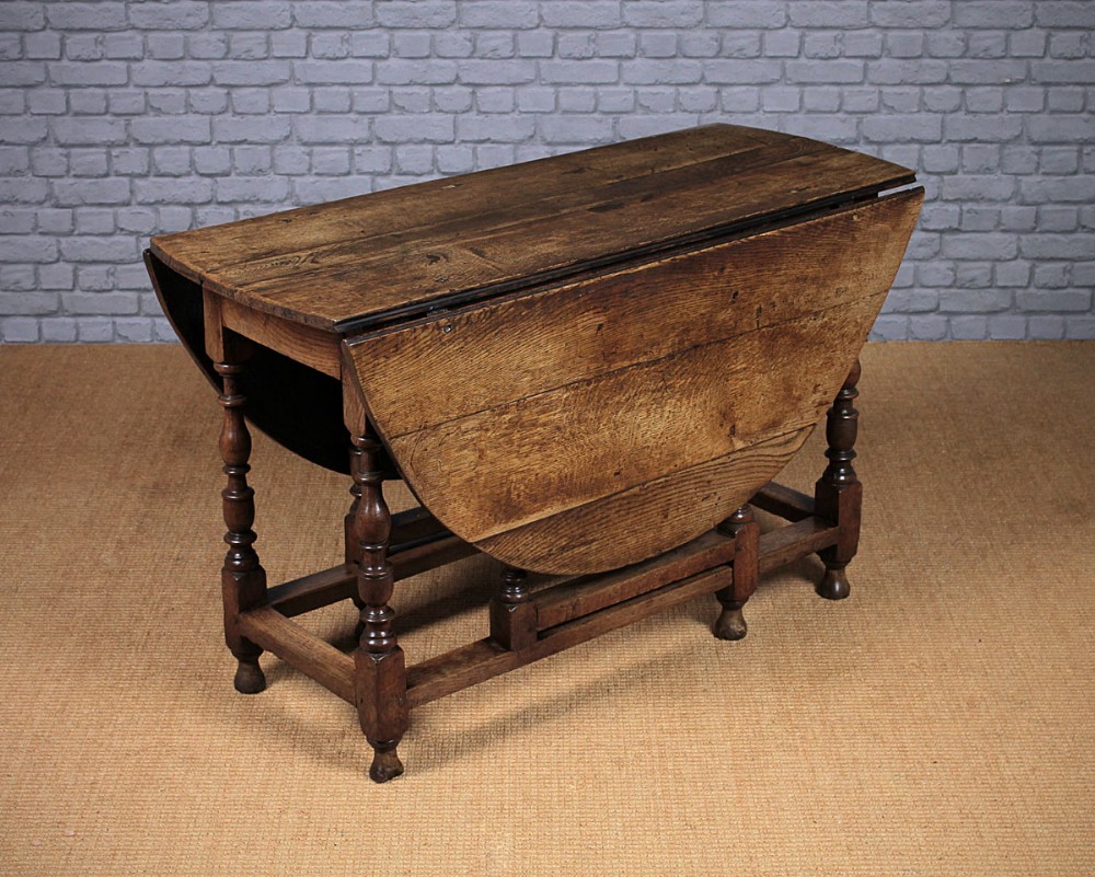 18th.c. Oak Gateleg Supper Table c.1760.