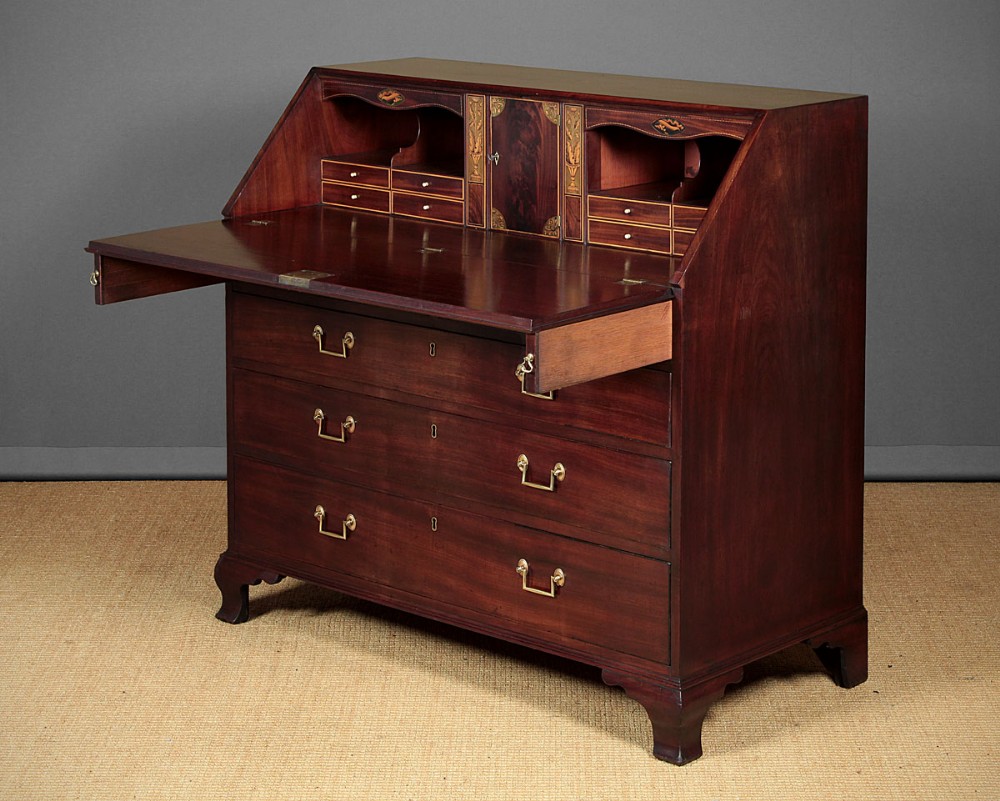 Georgian Mahogany Bureau c.1800.
