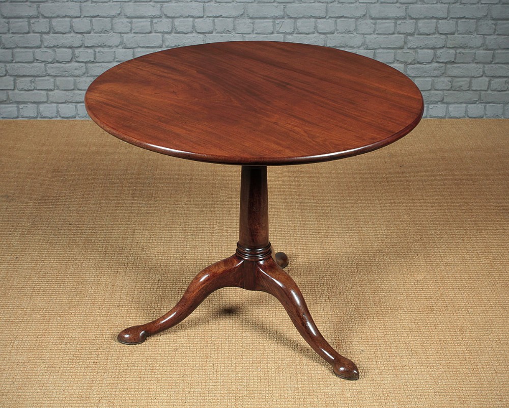 Georgian Mahogany Tilt-Top Tripod Supper Table c.1800.