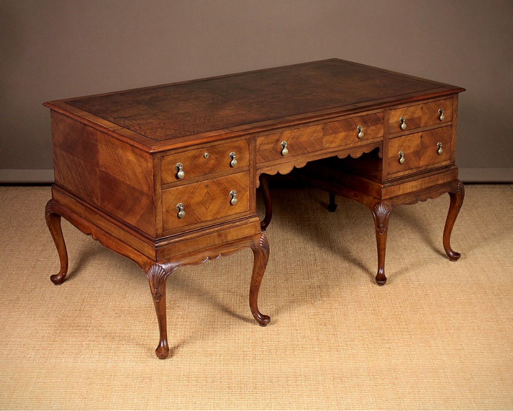 Large Queen Anne Style Walnut Desk c.1900.