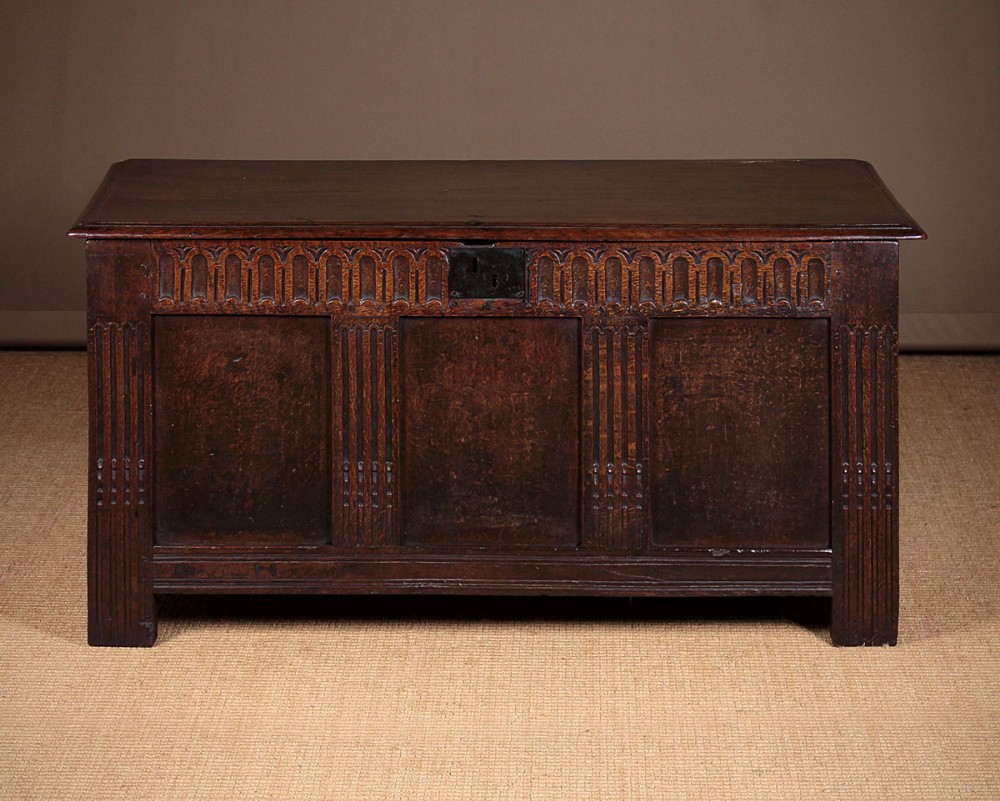 18th.c. Oak Coffer c.1700.