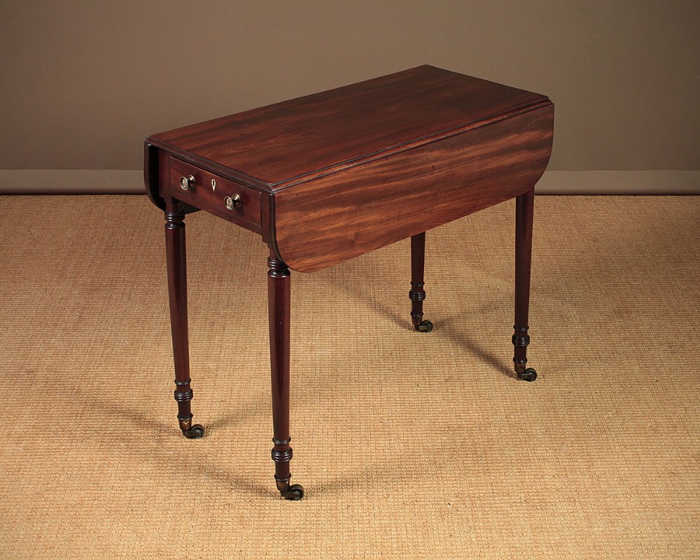 Georgian Pembroke Supper Table c.1780.