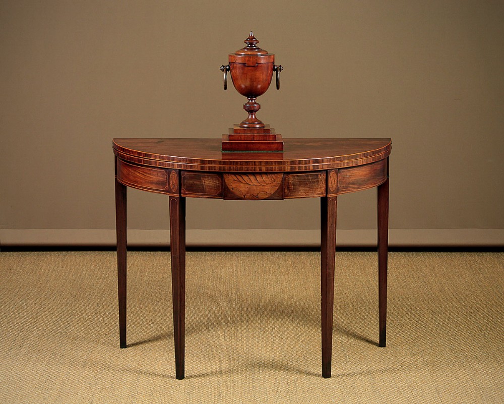 Georgian Fold Over Supper Table c.1810.