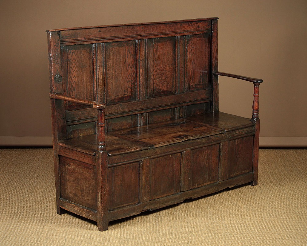 18th.c. Welsh Oak Box Settle c.1760.