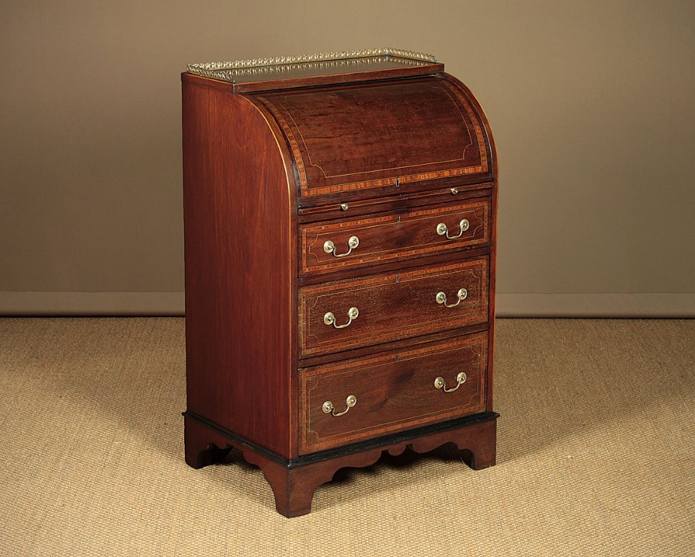 Small Edwardian Cylinder Top Bureau c.1910.