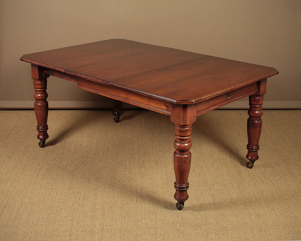Small Extending Mahogany Dining Table c.1890.