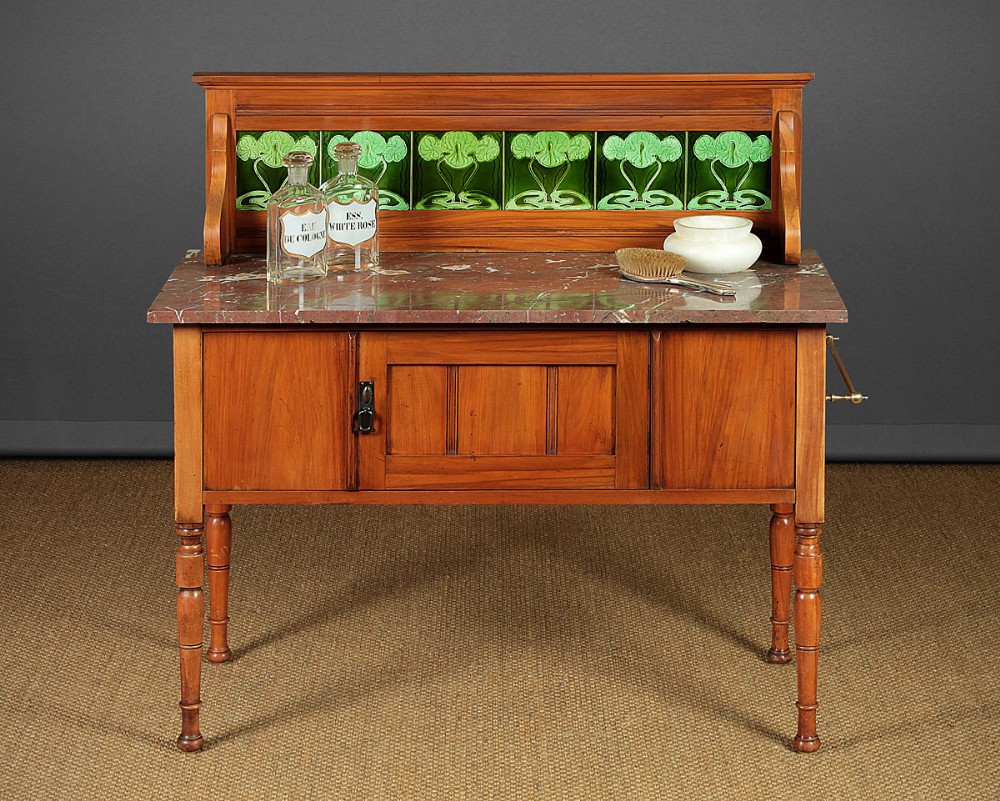 Edwardian Arts & Crafts Satinwood Washstand Dressing Table c.1905.