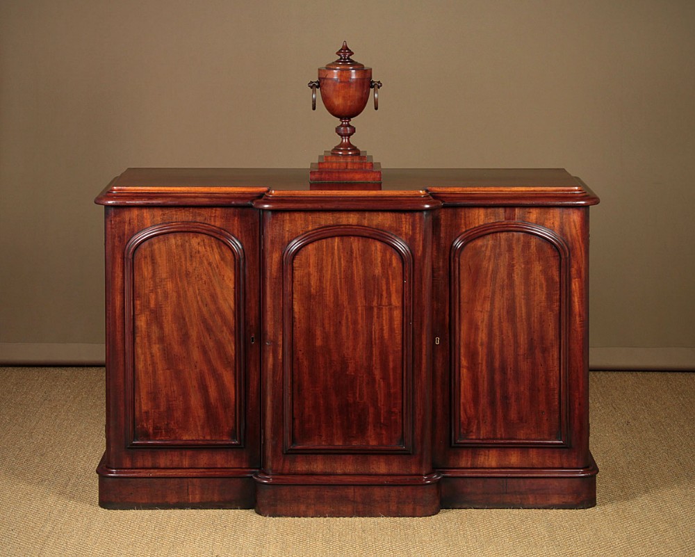 19th.c. Mahogany Sideboard c.1860.