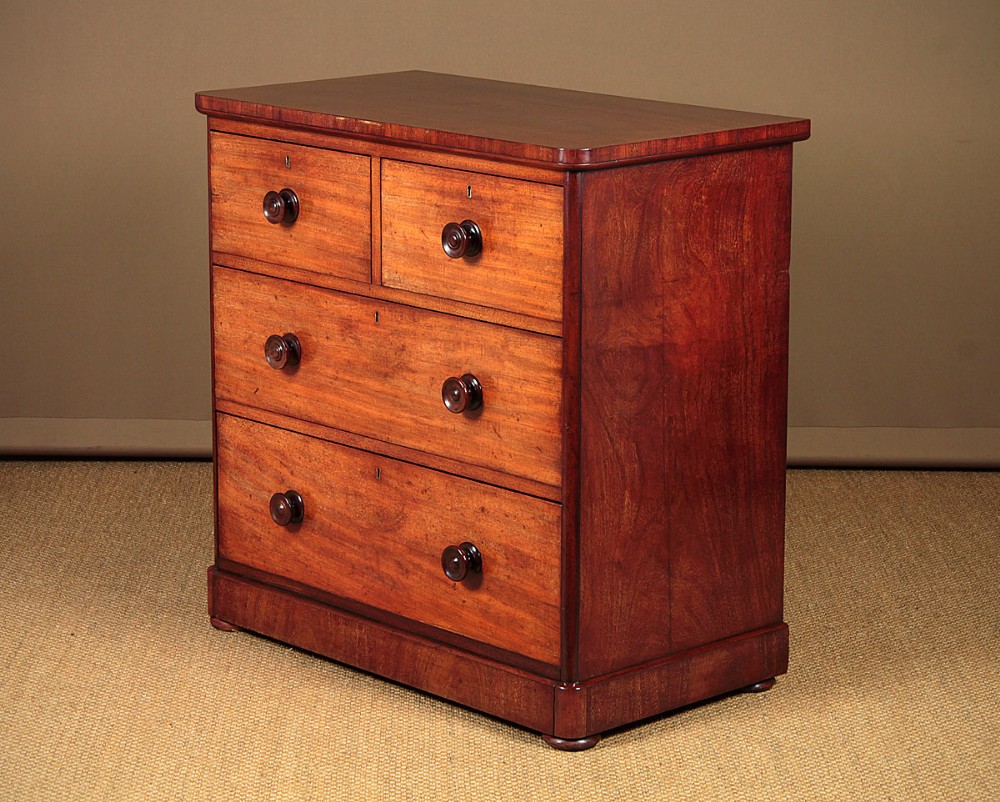 MID 19TH.C. MAHOGANY CHEST OF DRAWERS 1870.