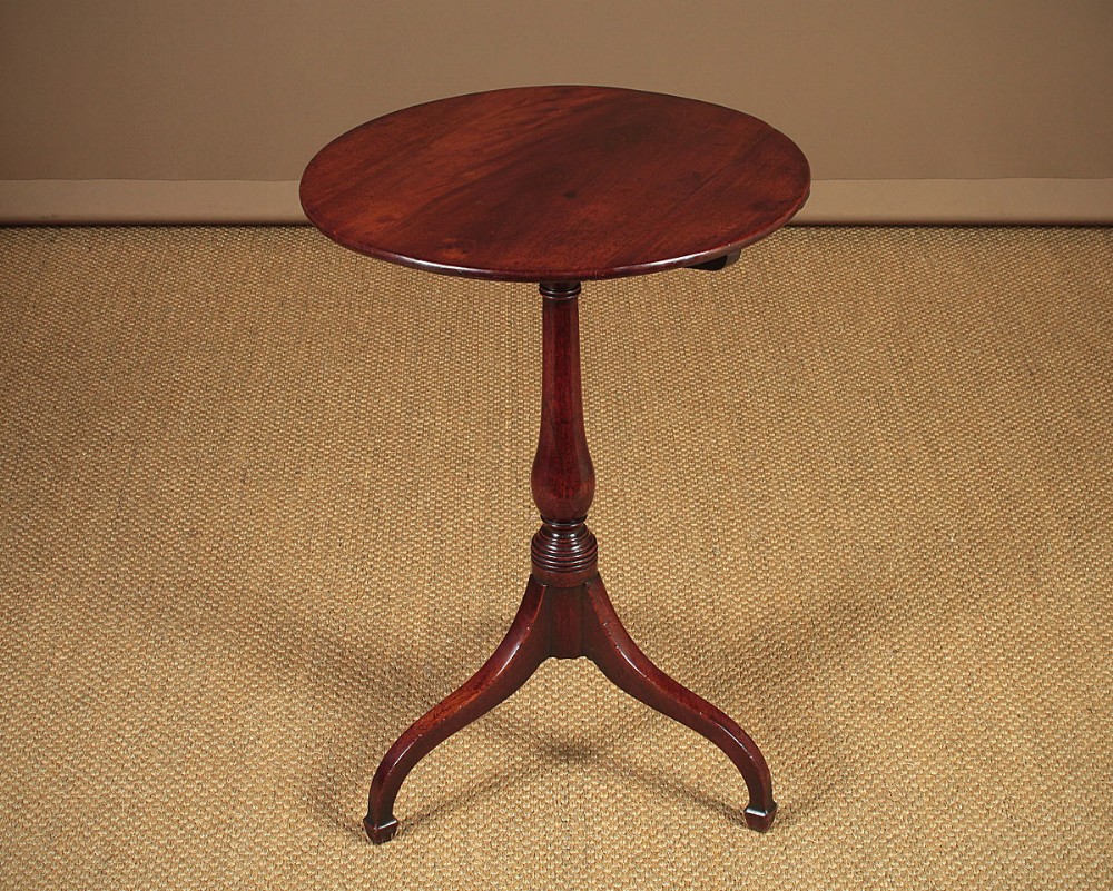 Small Georgian Mahogany Tripod Table c.1810.