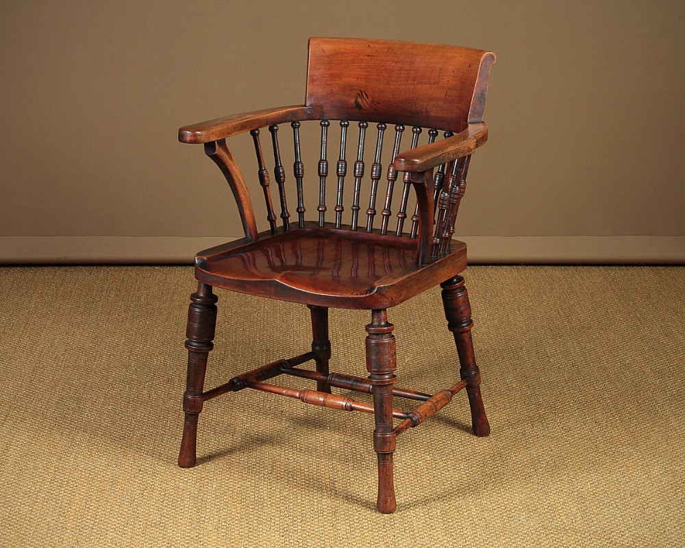Late 19th.c. Walnut Desk Armchair c.1890.