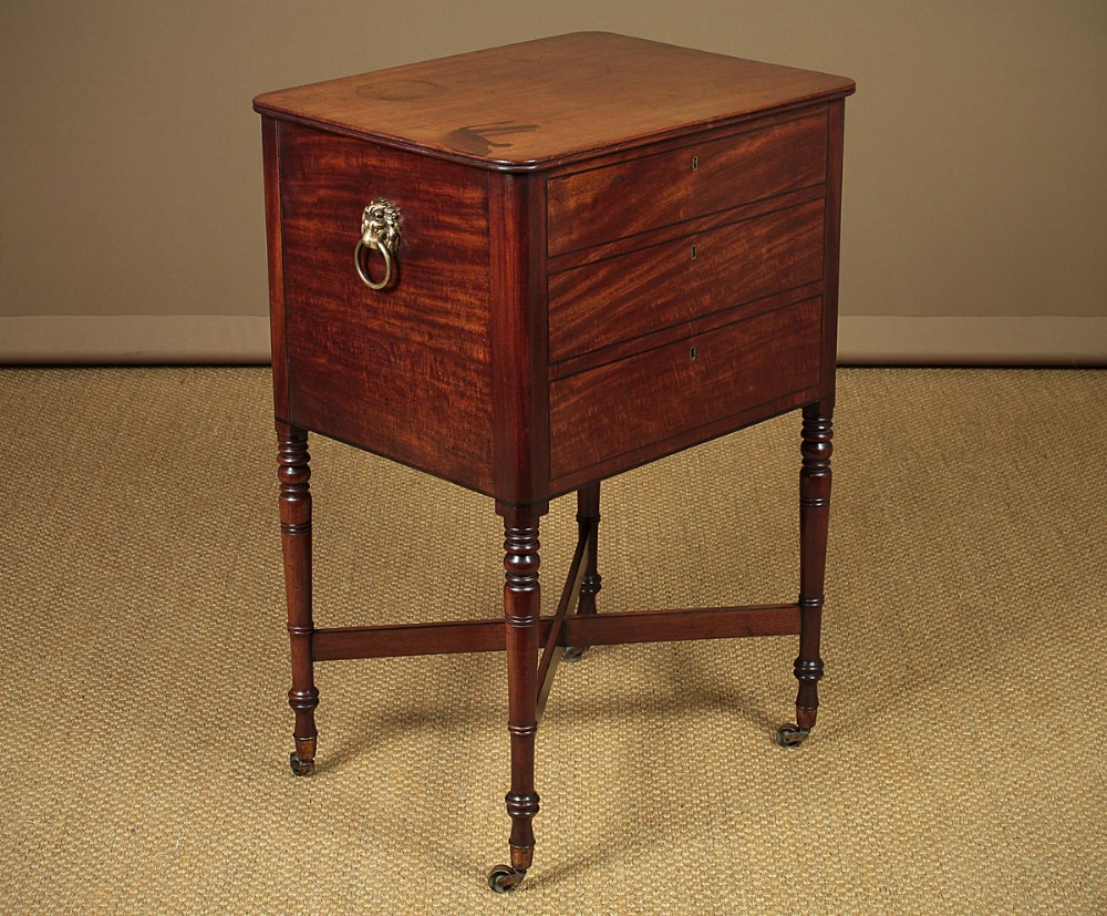 Early 19th.c. Mahogany Side Table c.1820.