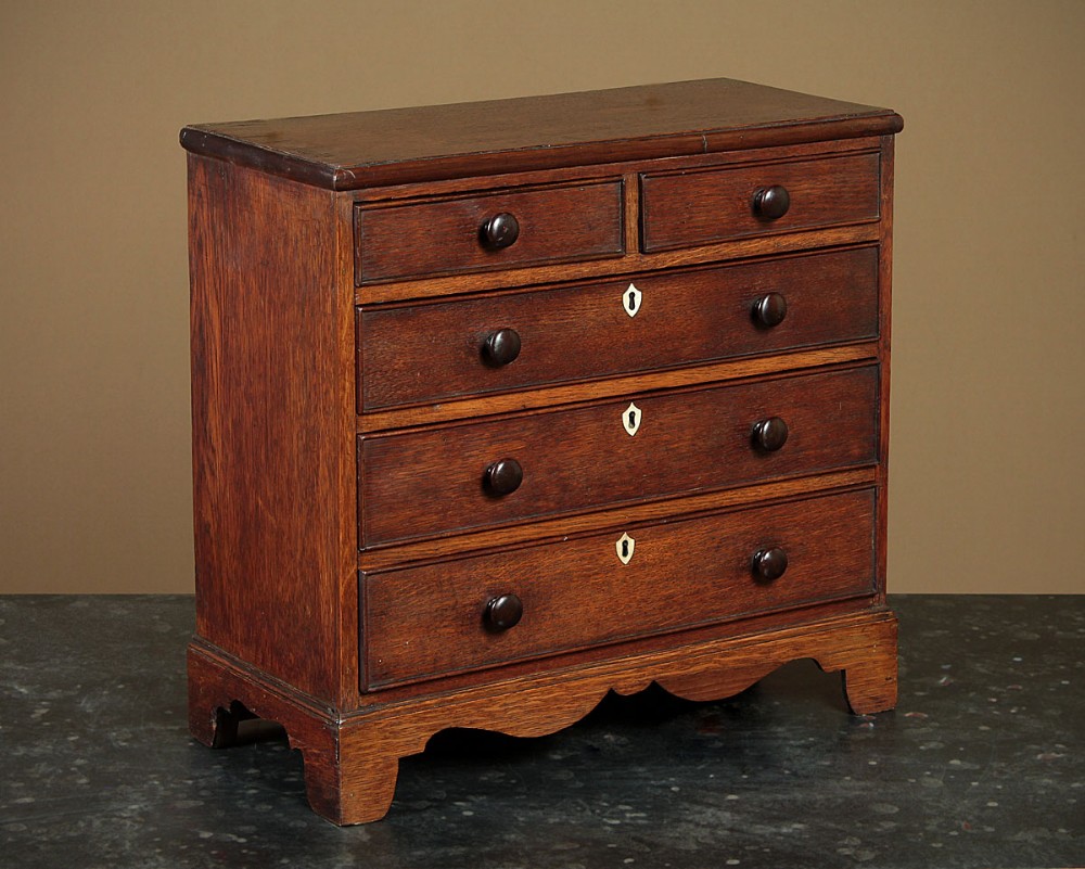 Miniature Oak Chest Of Drawers Apprentice Piece c.1820.
