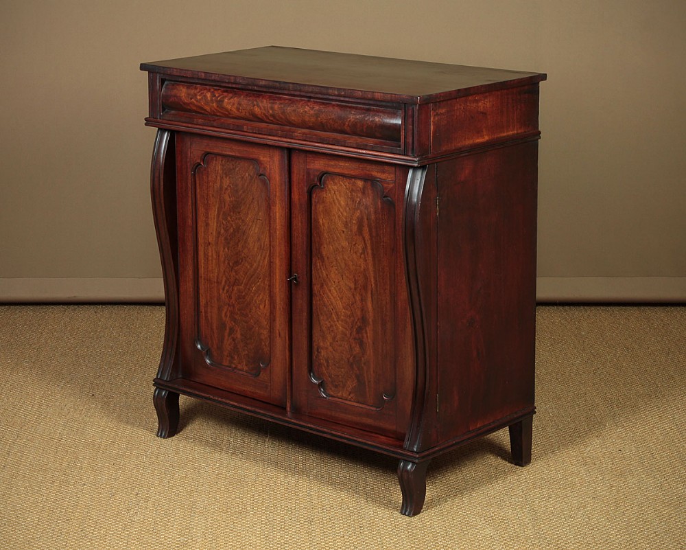 Small Mahogany Chiffonier Side Cabinet c.1835.