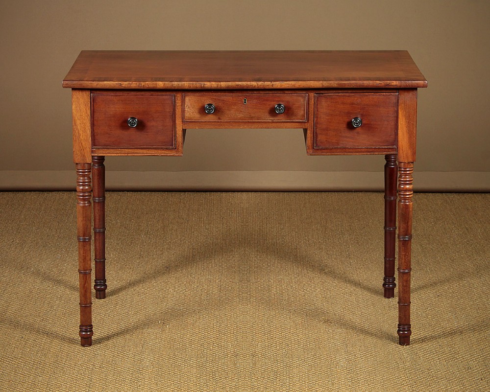 Early 19th.c. Mahogany Writing Table c.1820.