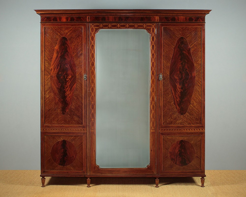 Large Edwardian Mahogany Combination Wardrobe & Press c.1905.