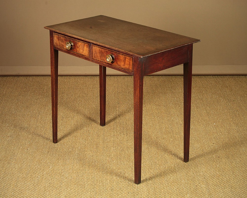 Georgian Mahogany Side Table c.1800.