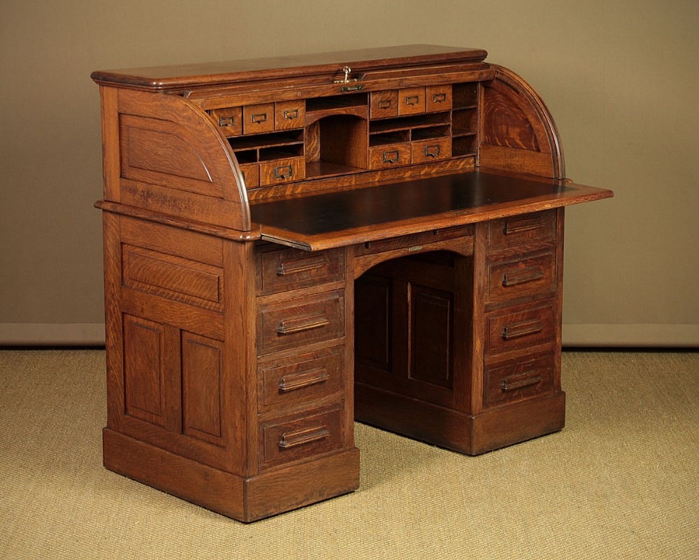Edwardian Oak Roll Top Desk c.1910. 