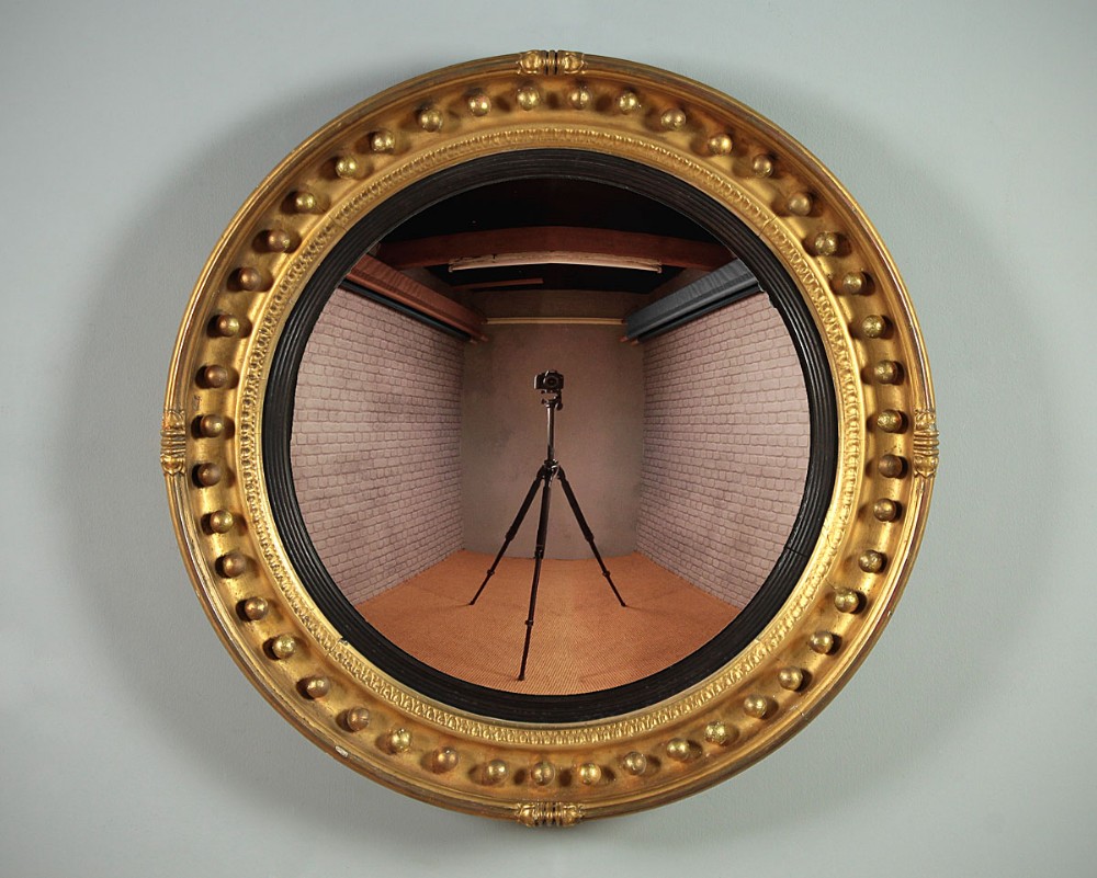 Regency Style Gilded Convex Wall Mirror c.1880.