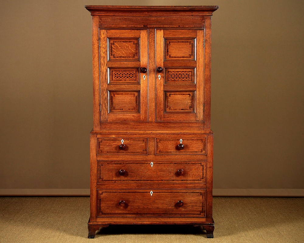 Georgian Welsh Oak Kitchen Cupboard c.1800.