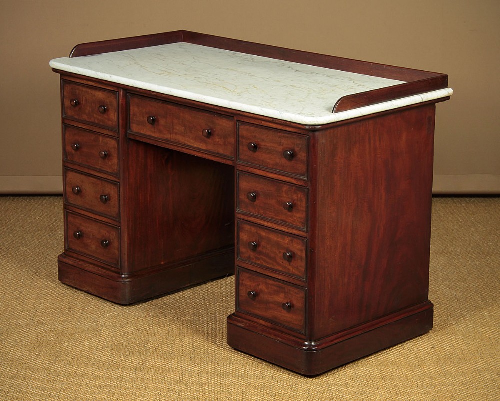 Quality Mahogany & Marble Top Washstand by Doveston Bird & Hull c.1860.