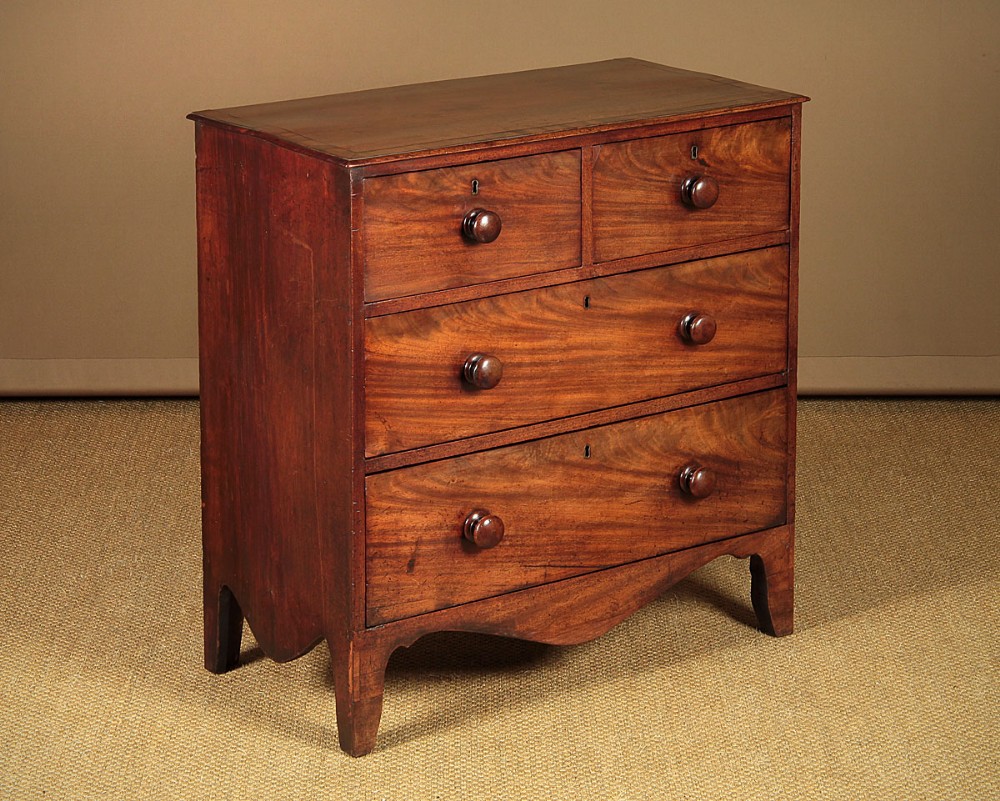 Small Mahogany Chest of Drawers c.1830.