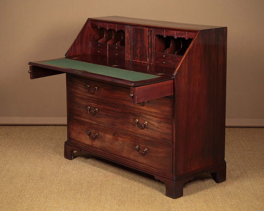 Georgian Mahogany Writing Bureau c.1790.