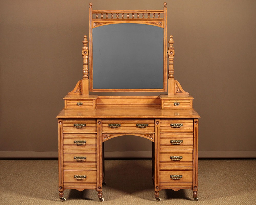 Aesthetic Movement Satinwood Kneehole Dressing Table by Urquhart & Adamson c.1880.