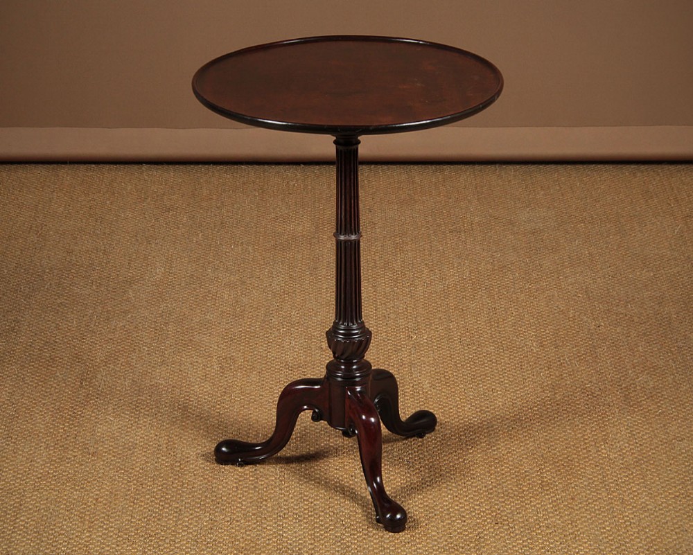 Georgian Mahogany Tripod Wine Table c.1800.