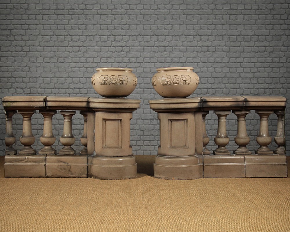Pair of Art Deco Garden Urns & Pedestals with Matching Balustrade c.1930.