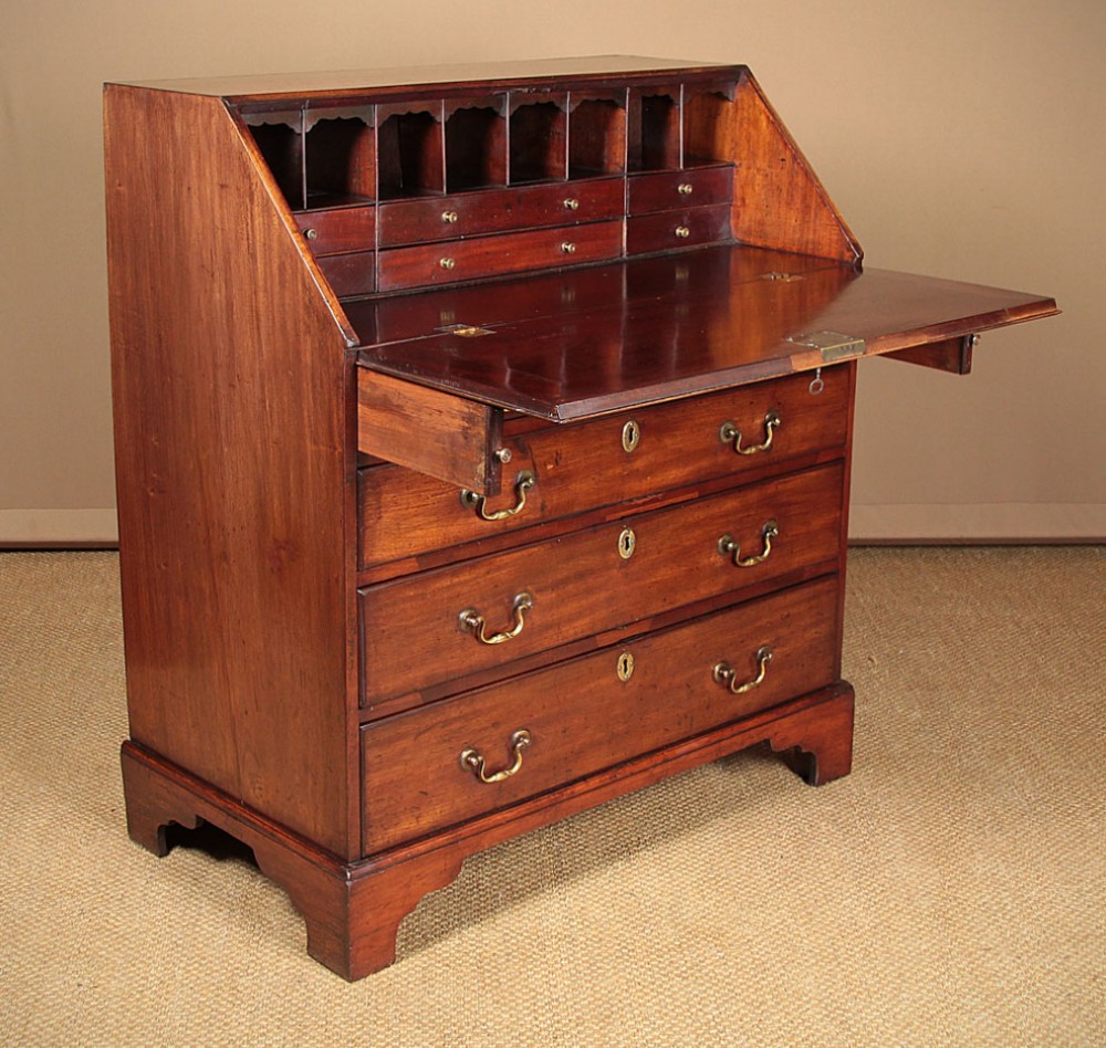 Georgian Mahogany Bureau c.1800.