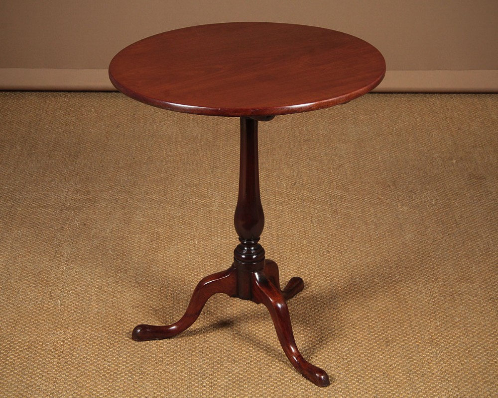 Georgian Mahogany Tripod Wine Table c.1800.