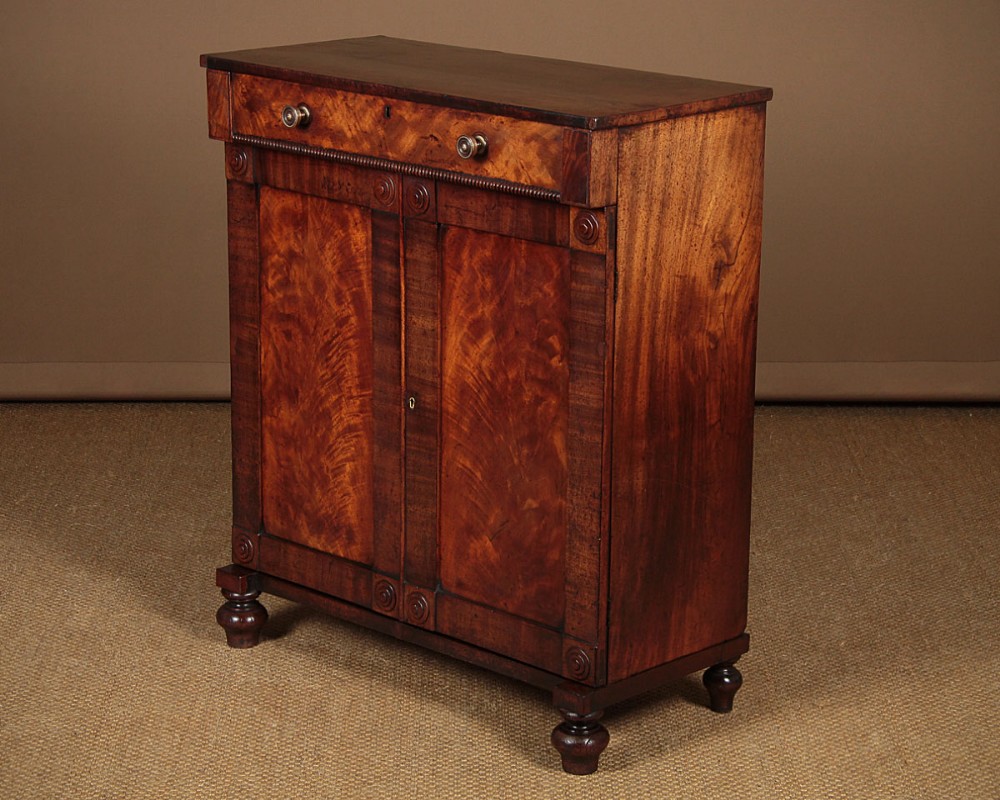 Small Regency Mahogany Chiffonier c.1820