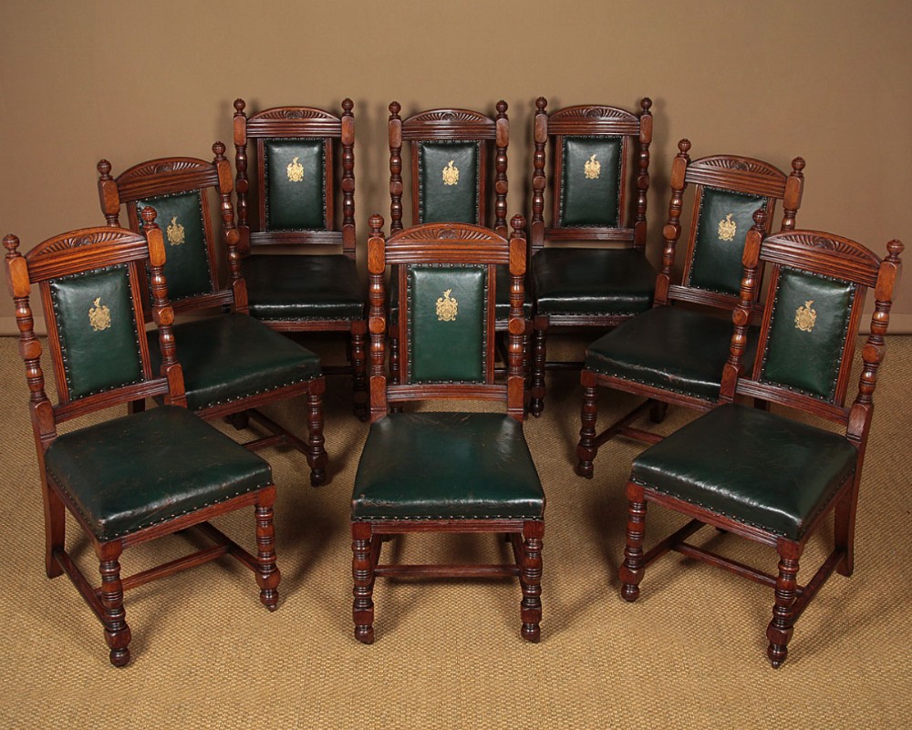 Set of 8 Oak & Leather Dining Chairs by Gillows c.1870.