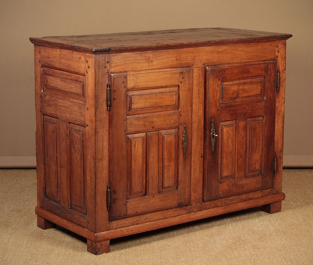 Small 18th.c. Cherry Dresser Base c.1760.