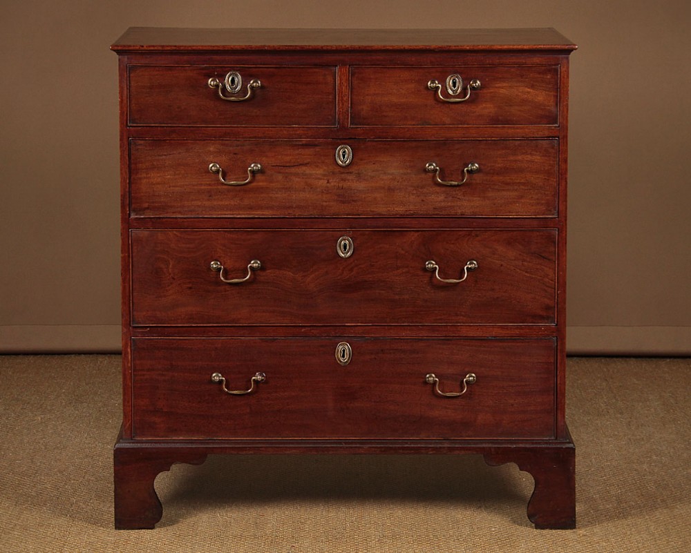 Georgian Mahogany Chest of Drawers c.1800