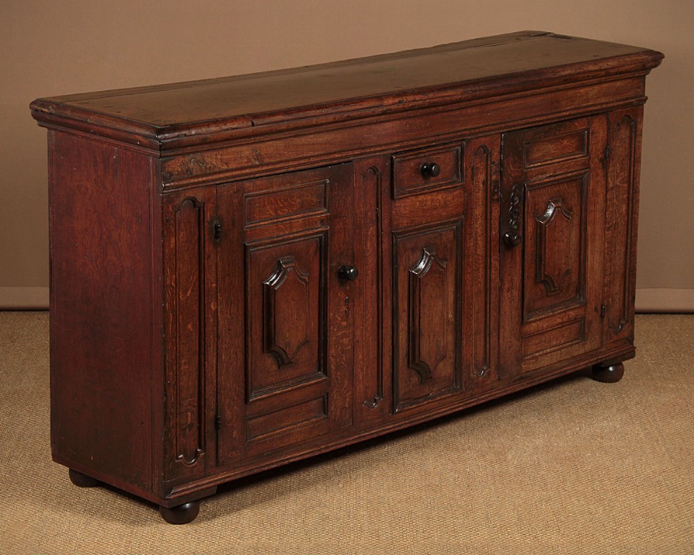 18th.c French Oak Dresser Base c.1720