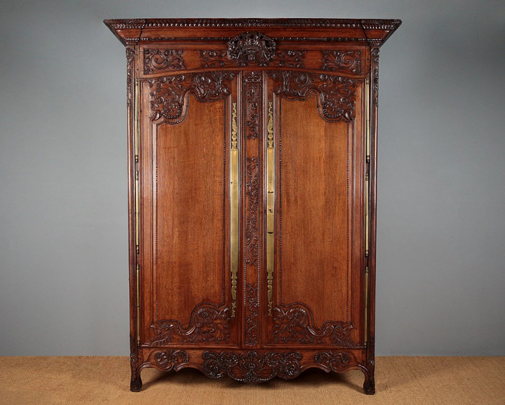 18th.c. French Oak Armoire 