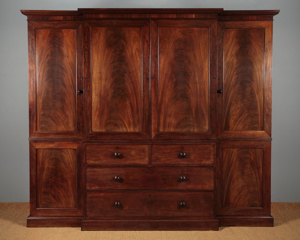 19th.c. Mahogany Combination Wardrobe & Linen Press c.1840.