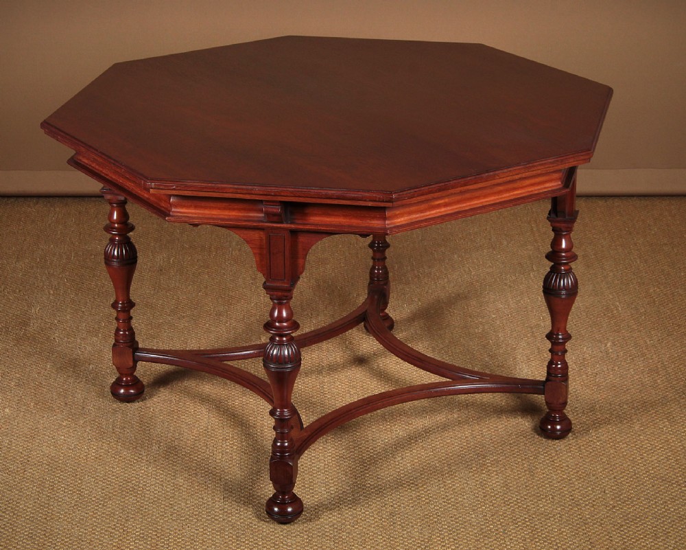 Walnut Centre Table by Gillow & Co. c.1890.
