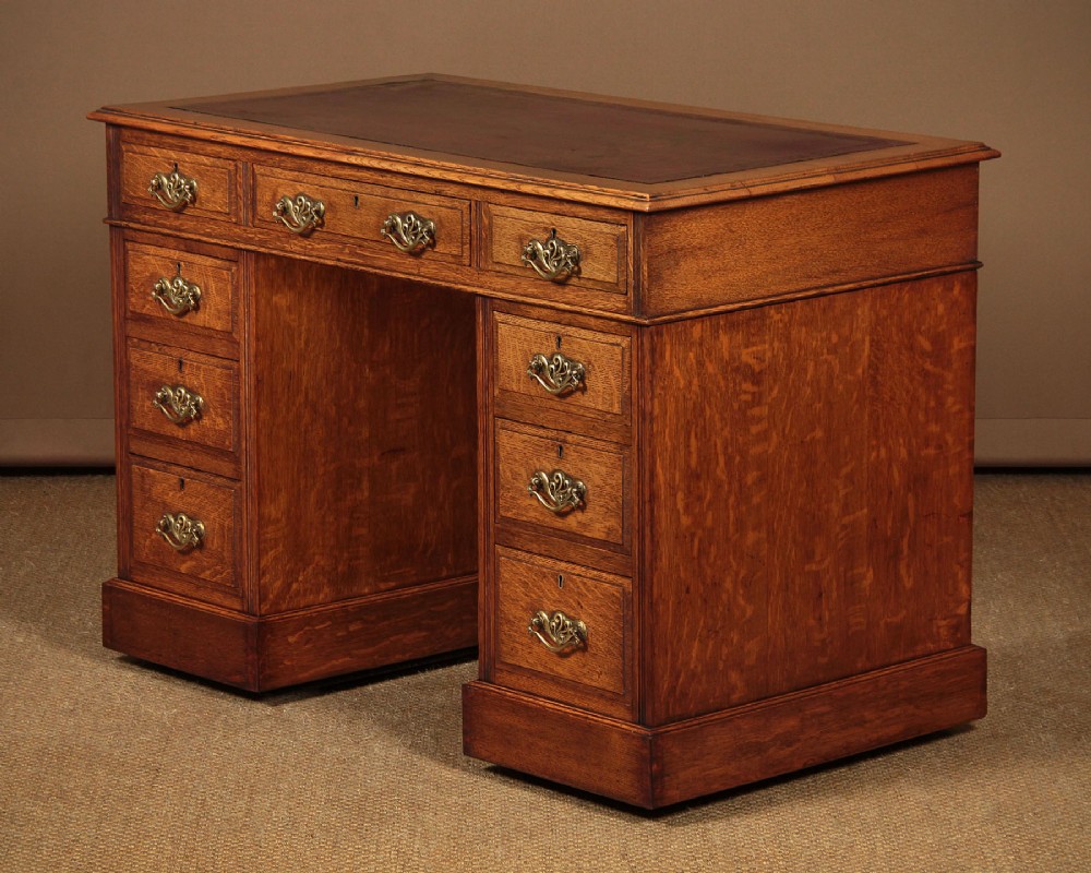 Small Oak Pedestal Desk c.1890