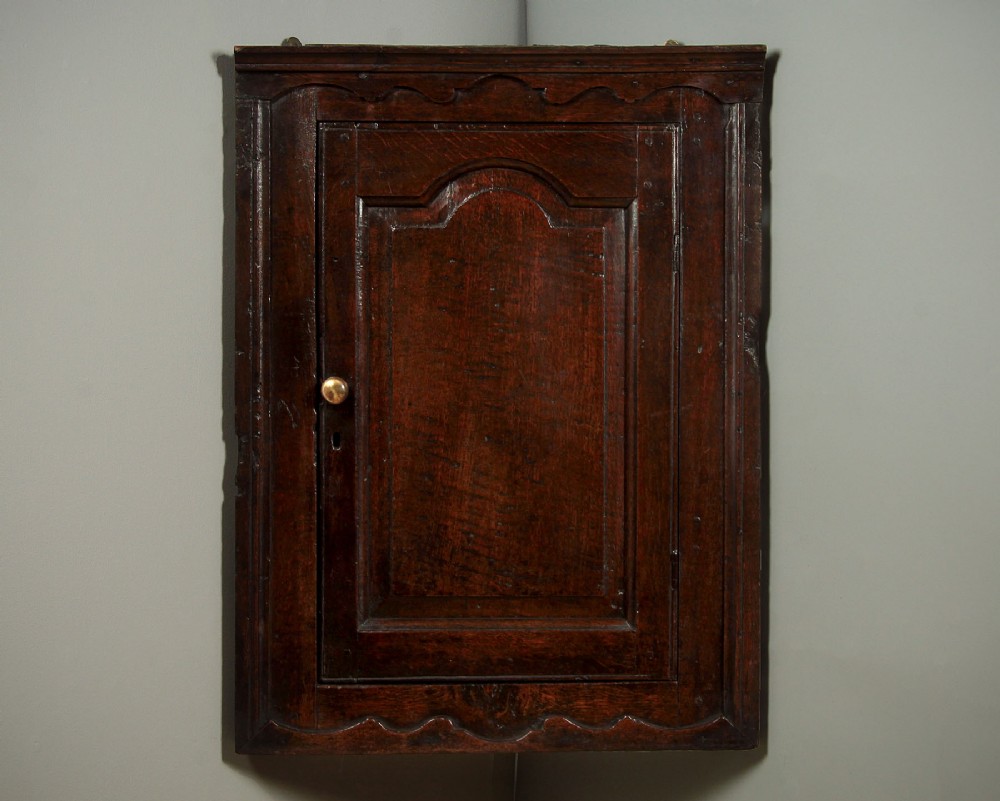 Small Oak Corner Cupboard c.1740