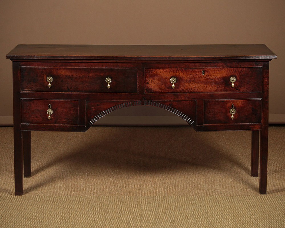 Small Georgian Oak Dresser Base c.1800.