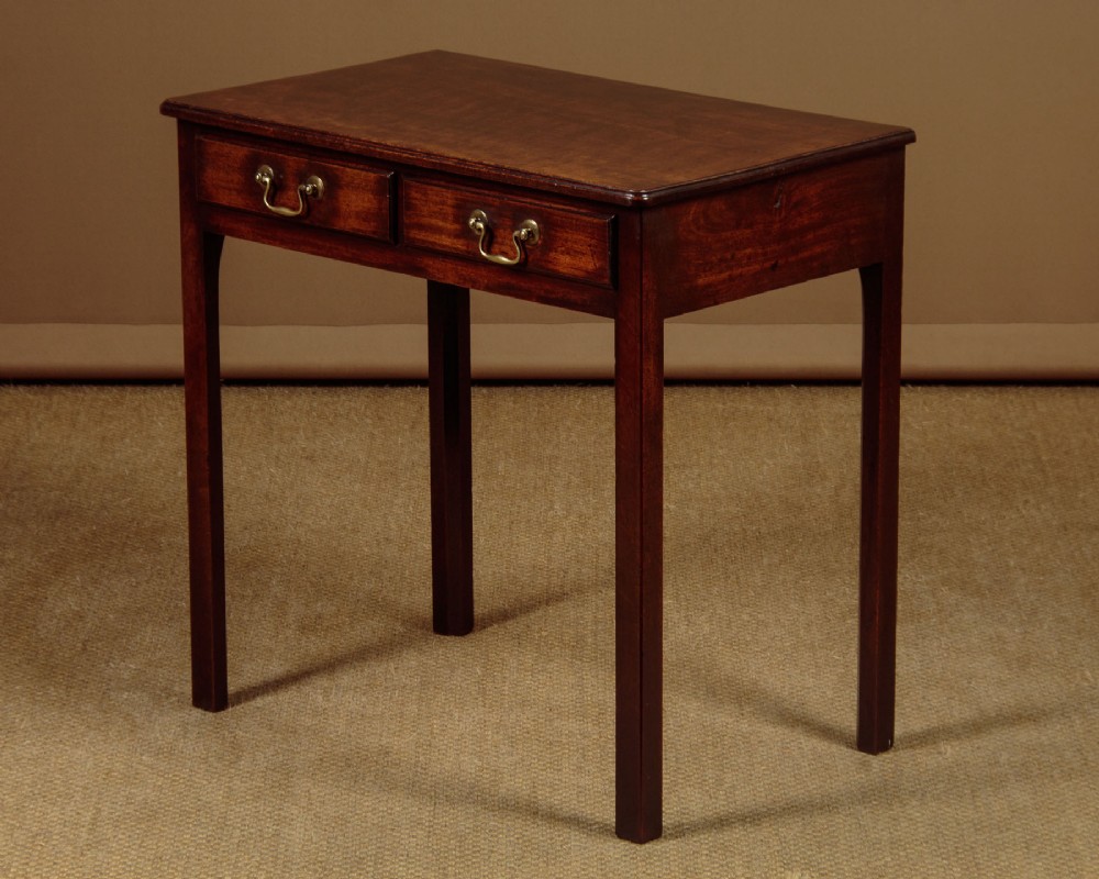 Georgian Mahogany Lowboy Side Table c.1800